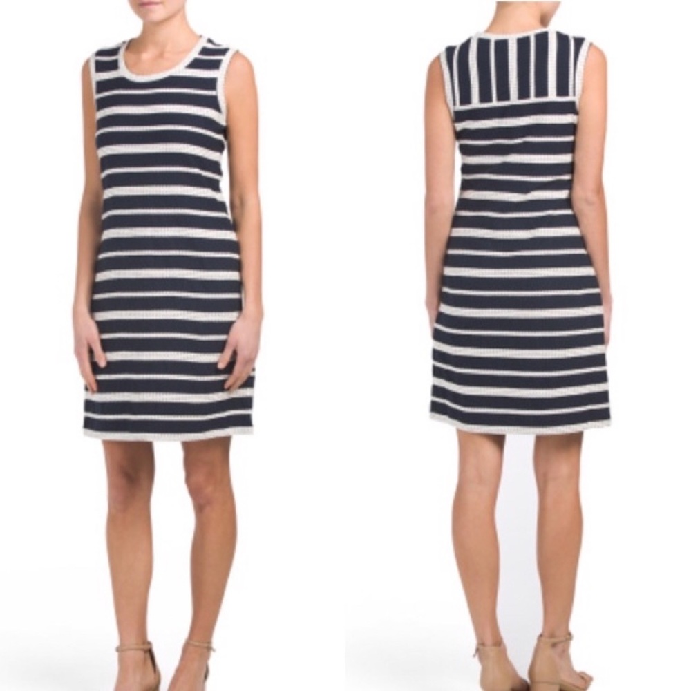 EUC- Max Studio Black and White Sleeveless Dress- Size Small